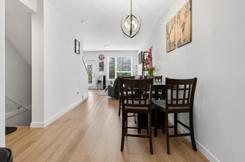 20 Evanscrest Park Nw, Calgary, AB - Indoor Photo Showing Dining Room