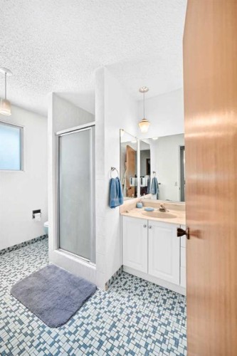 2 Varsplain Place Nw, Calgary, AB 