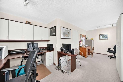 2 Varsplain Place Nw, Calgary, AB 