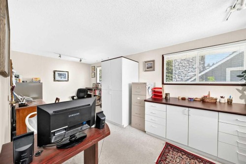 2 Varsplain Place Nw, Calgary, AB 