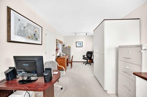 2 Varsplain Place Nw, Calgary, AB 
