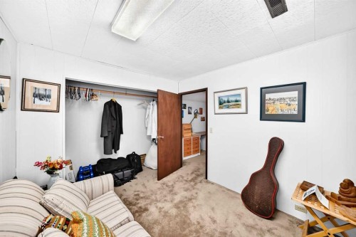 2 Varsplain Place Nw, Calgary, AB 