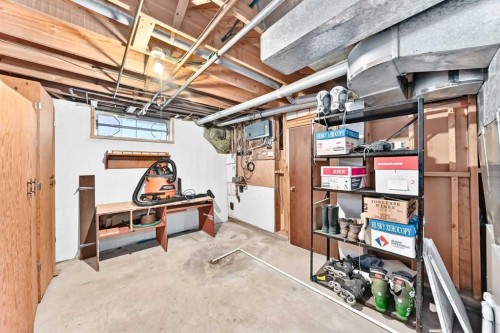 2 Varsplain Place Nw, Calgary, AB 
