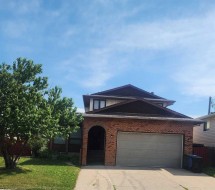 39 Whiteram Close NE Calgary, AB T1Y 5X8