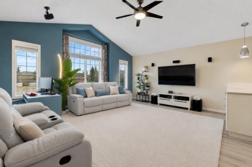 92 Cranleigh Close Se, Calgary, AB 