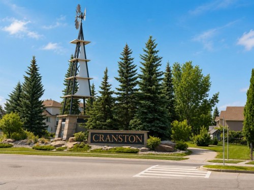 92 Cranleigh Close Se, Calgary, AB 