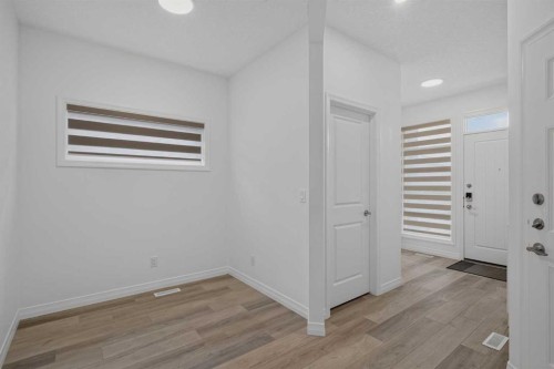 358 Marina Cove Se, Calgary, AB - Indoor Photo Showing Other Room
