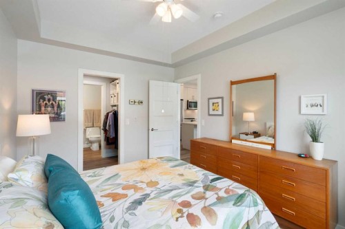 3109-80 Greenbriar Place Nw, Calgary, AB - Indoor Photo Showing Bedroom