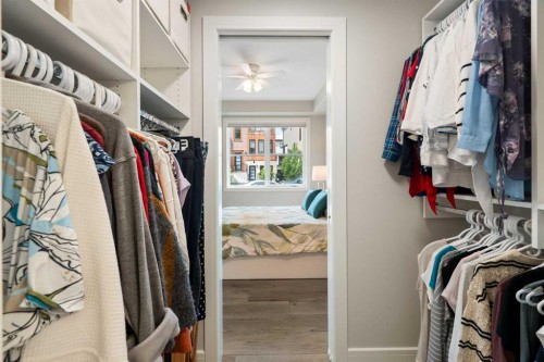 3109-80 Greenbriar Place Nw, Calgary, AB - Indoor With Storage