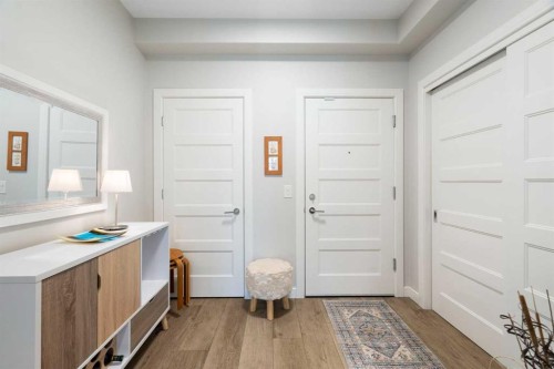 3109-80 Greenbriar Place Nw, Calgary, AB - Indoor Photo Showing Other Room