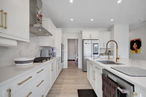 423 Legacy Circle Se, Calgary, AB - Indoor Photo Showing Kitchen With Upgraded Kitchen