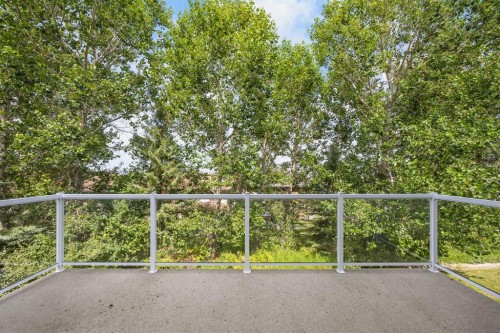 207 Hamptons Drive Nw, Calgary, AB - Outdoor
