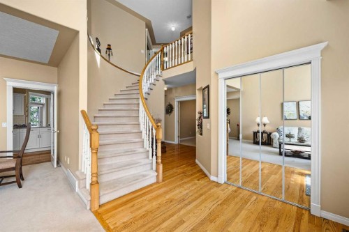 207 Hamptons Drive Nw, Calgary, AB - Indoor Photo Showing Other Room
