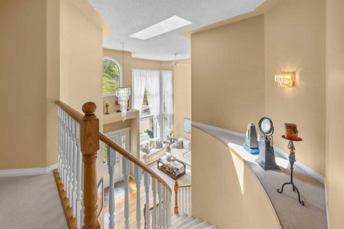 207 Hamptons Drive Nw, Calgary, AB - Indoor Photo Showing Other Room