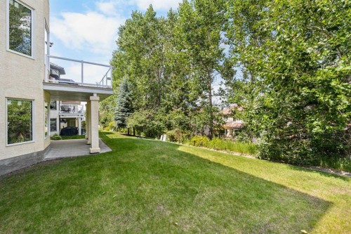 207 Hamptons Drive Nw, Calgary, AB - Outdoor