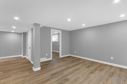 452 Queen Alexandra Way Se, Calgary, AB - Indoor Photo Showing Other Room