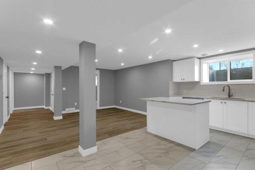 452 Queen Alexandra Way Se, Calgary, AB - Indoor Photo Showing Kitchen