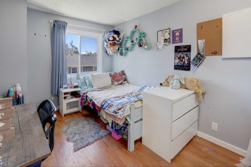 738 Queenston Terrace Se, Calgary, AB - Indoor Photo Showing Bedroom