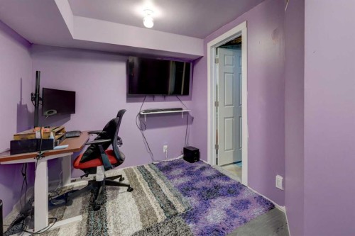 738 Queenston Terrace Se, Calgary, AB - Indoor