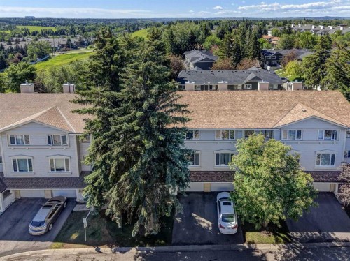 738 Queenston Terrace Se, Calgary, AB - Outdoor