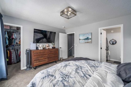 250 Belmont Heath Sw, Calgary, AB - Indoor Photo Showing Bedroom