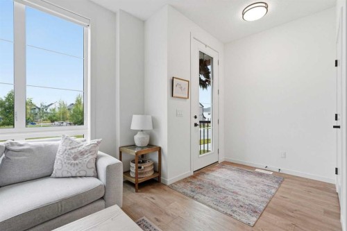 129 Treeline Avenue Sw, Calgary, AB - Indoor