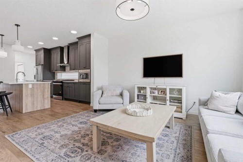 129 Treeline Avenue Sw, Calgary, AB - Indoor
