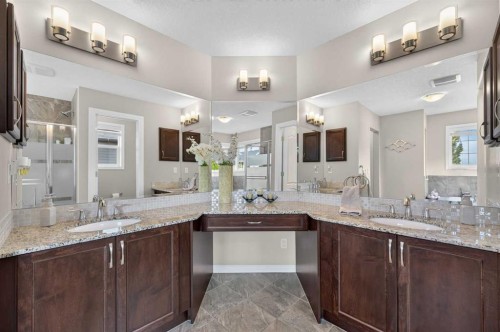 131 Cranarch Crescent Se, Calgary, AB - Indoor Photo Showing Kitchen