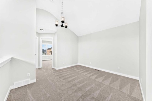 186 Lanark Gate Se, Airdrie, AB - Indoor Photo Showing Other Room