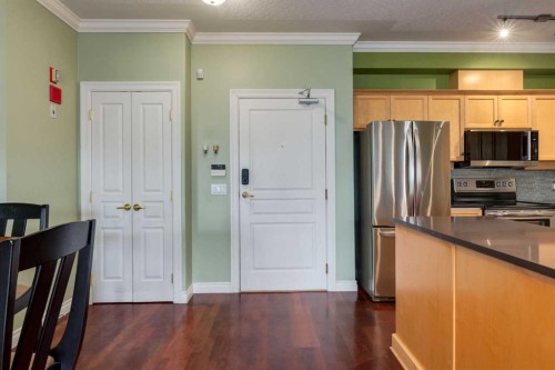 302-59 22 Avenue Sw, Calgary, AB - Indoor Photo Showing Kitchen With Stainless Steel Kitchen