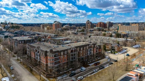 302-59 22 Avenue Sw, Calgary, AB - Outdoor With View