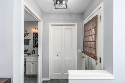 176 Chaparral Ridge Circle Se, Calgary, AB - Indoor