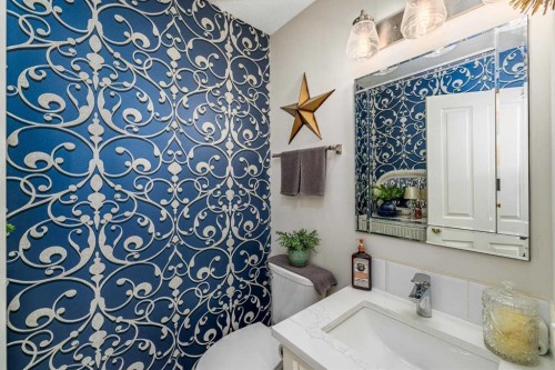 176 Chaparral Ridge Circle Se, Calgary, AB - Indoor Photo Showing Bathroom