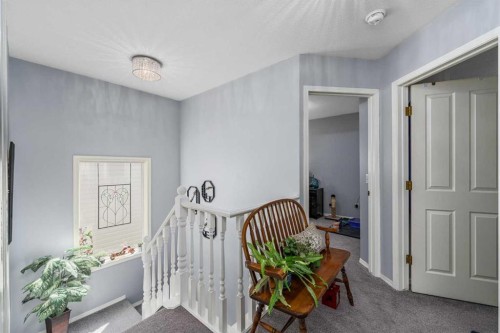 176 Chaparral Ridge Circle Se, Calgary, AB - Indoor Photo Showing Other Room