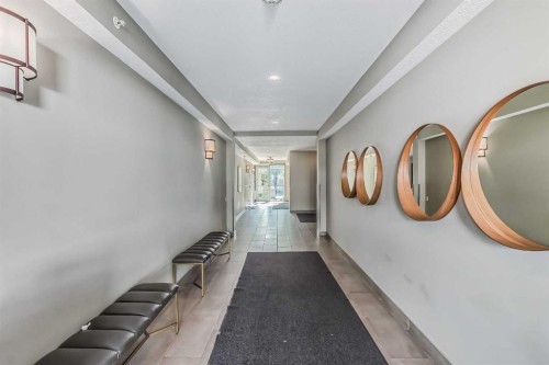 8539 8A Avenue Sw, Calgary, AB - Indoor Photo Showing Other Room