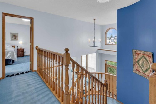 359 Schubert Place Nw, Calgary, AB - Indoor Photo Showing Other Room
