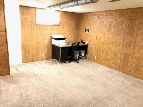 4820 60 Street, Calgary, AB - Indoor