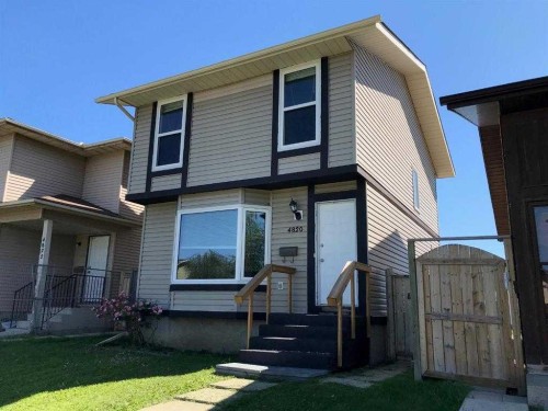 4820 60 Street, Calgary, AB - Outdoor