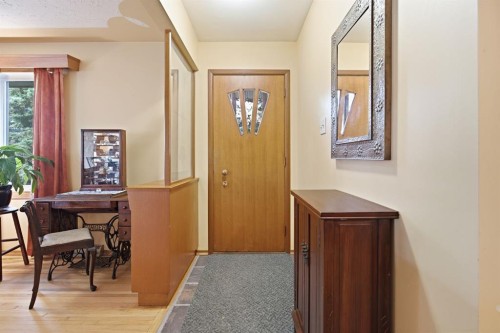 2024 Crocus Road Nw, Calgary, AB 