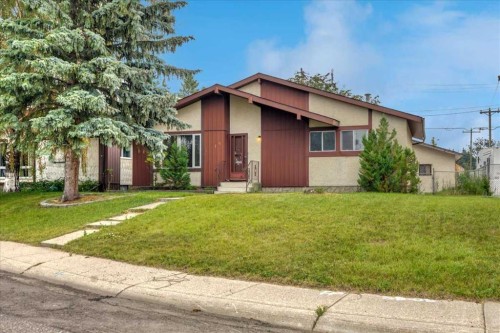 19 Windsor Place  Strathmore, AB T1P 1B2