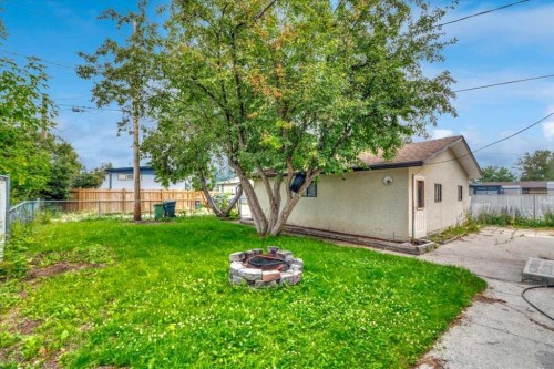 19 Windsor Place, Strathmore, AB - Outdoor