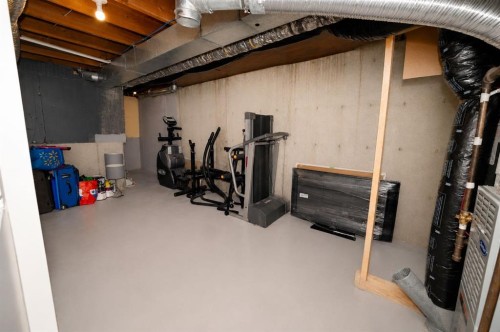 6527 Huntsbay Road Nw, Calgary, AB - Indoor Photo Showing Basement