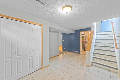 14538 37 Street Nw, Edmonton, AB - Indoor Photo Showing Other Room