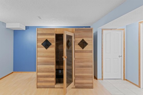 14538 37 Street Nw, Edmonton, AB - Indoor Photo Showing Other Room