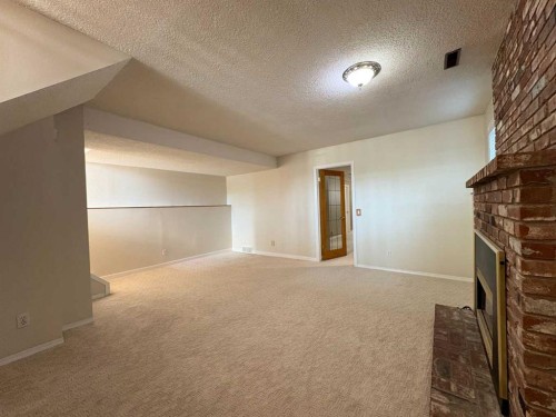 228 Erin Woods Drive Se, Calgary, AB - Indoor Photo Showing Other Room