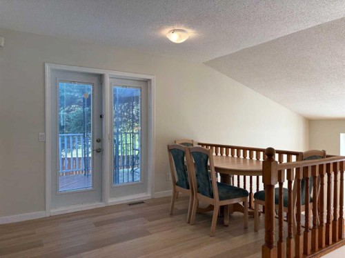 228 Erin Woods Drive Se, Calgary, AB - Indoor Photo Showing Other Room