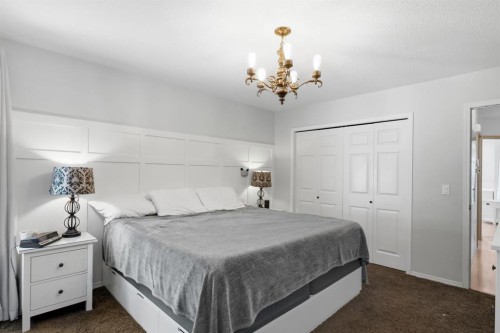 6206 Davis Place, Olds, AB - Indoor Photo Showing Bedroom