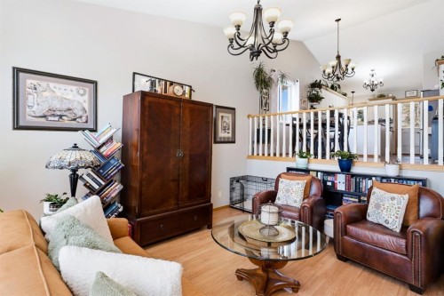 6206 Davis Place, Olds, AB - Indoor Photo Showing Living Room