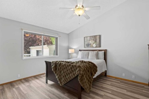 26 Chaparral Close Se, Calgary, AB - Indoor Photo Showing Bedroom