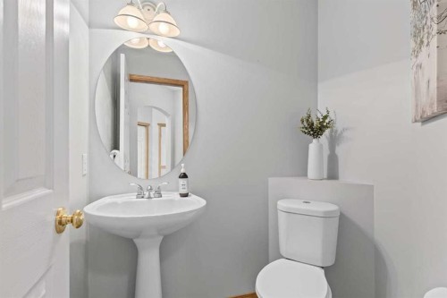26 Chaparral Close Se, Calgary, AB - Indoor Photo Showing Bathroom